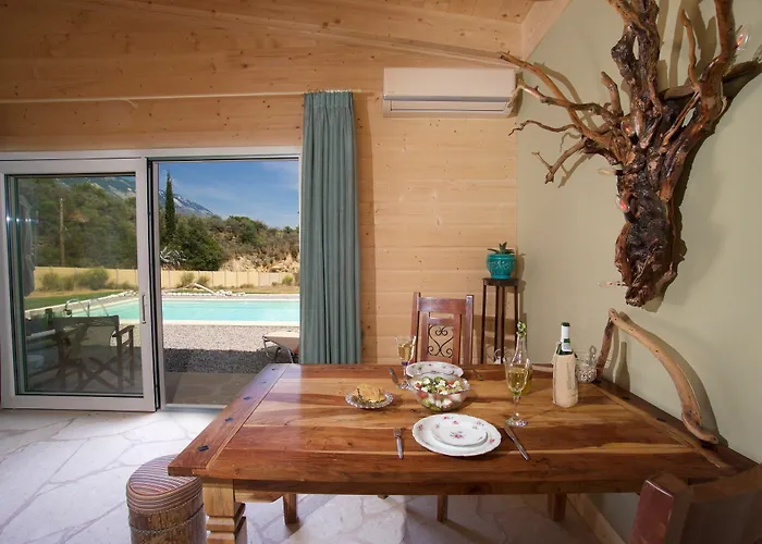 Driftwood Villa *