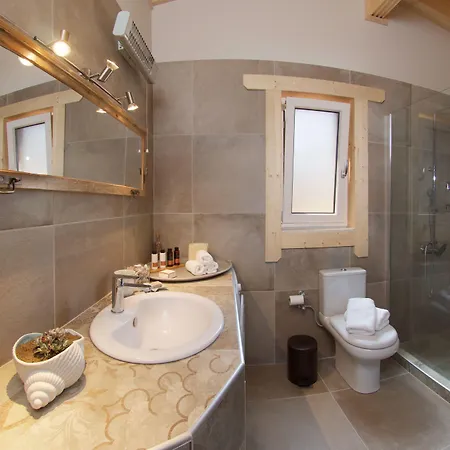 ヴィラ Driftwood Karavádhos