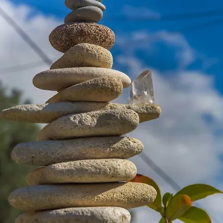 فيلة Driftwood Karavádhos
